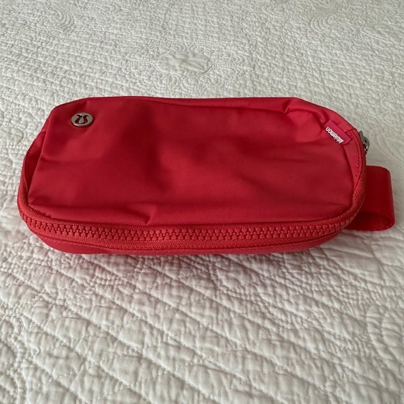 Last One! Pale Raspberry Hot Pink Lululemon Everywhere Belt Bag Extended Strap - Picture 12 of 16